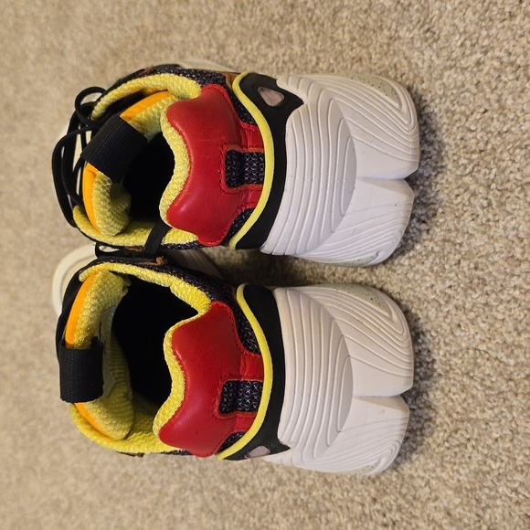 Great condition McQ women sneakers - Picture 7 of 12